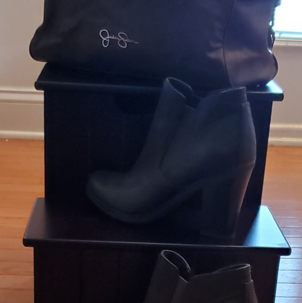 Anna ankle boots. Brown 8 1/2